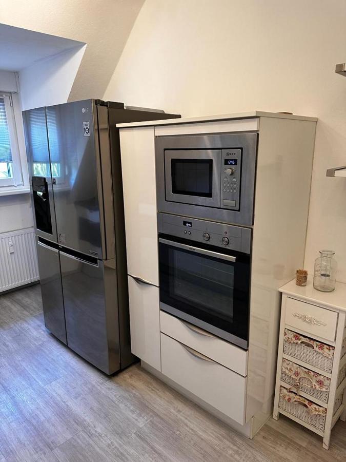 A&V Apartments Wunderschoene Rheinblick Wohnung Zum Entspannen Apt Ela Duisbourg Extérieur photo